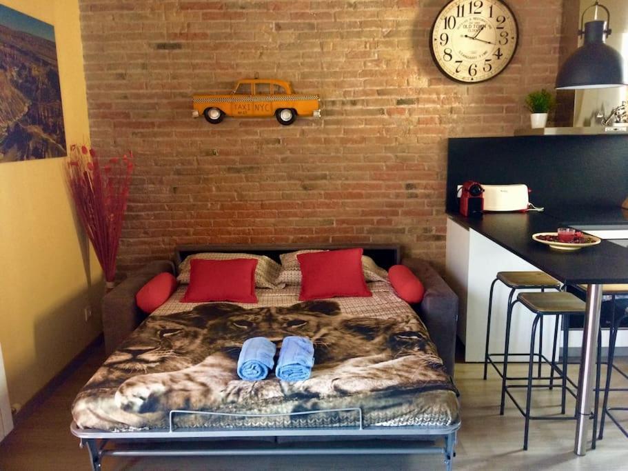 Lovely & Bright Vila Olimpica Beach Apartment 바르셀로나 외부 사진