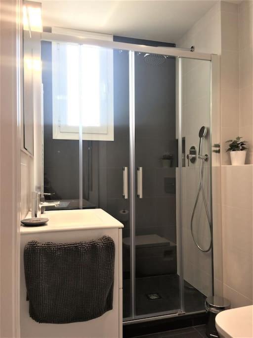 Lovely & Bright Vila Olimpica Beach Apartment 바르셀로나 외부 사진