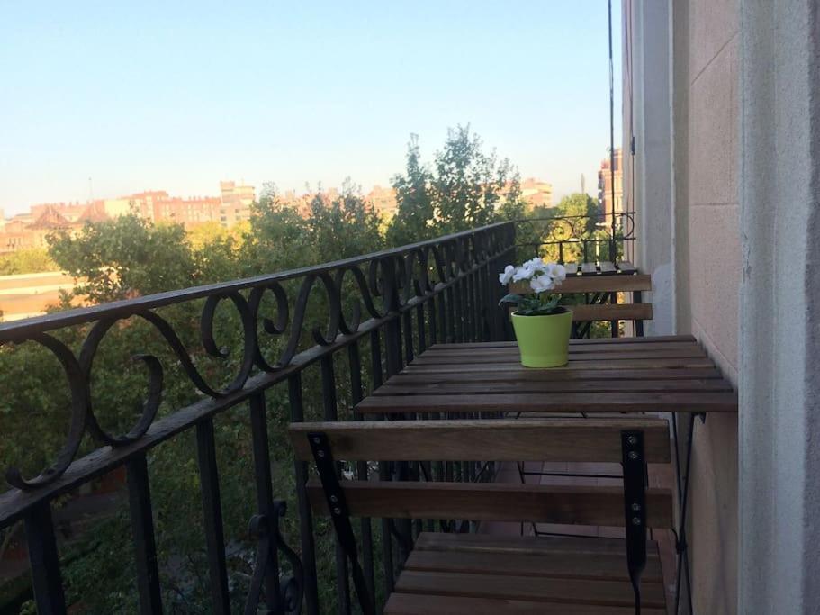 Lovely & Bright Vila Olimpica Beach Apartment 바르셀로나 외부 사진